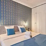 Opera By Prestige *